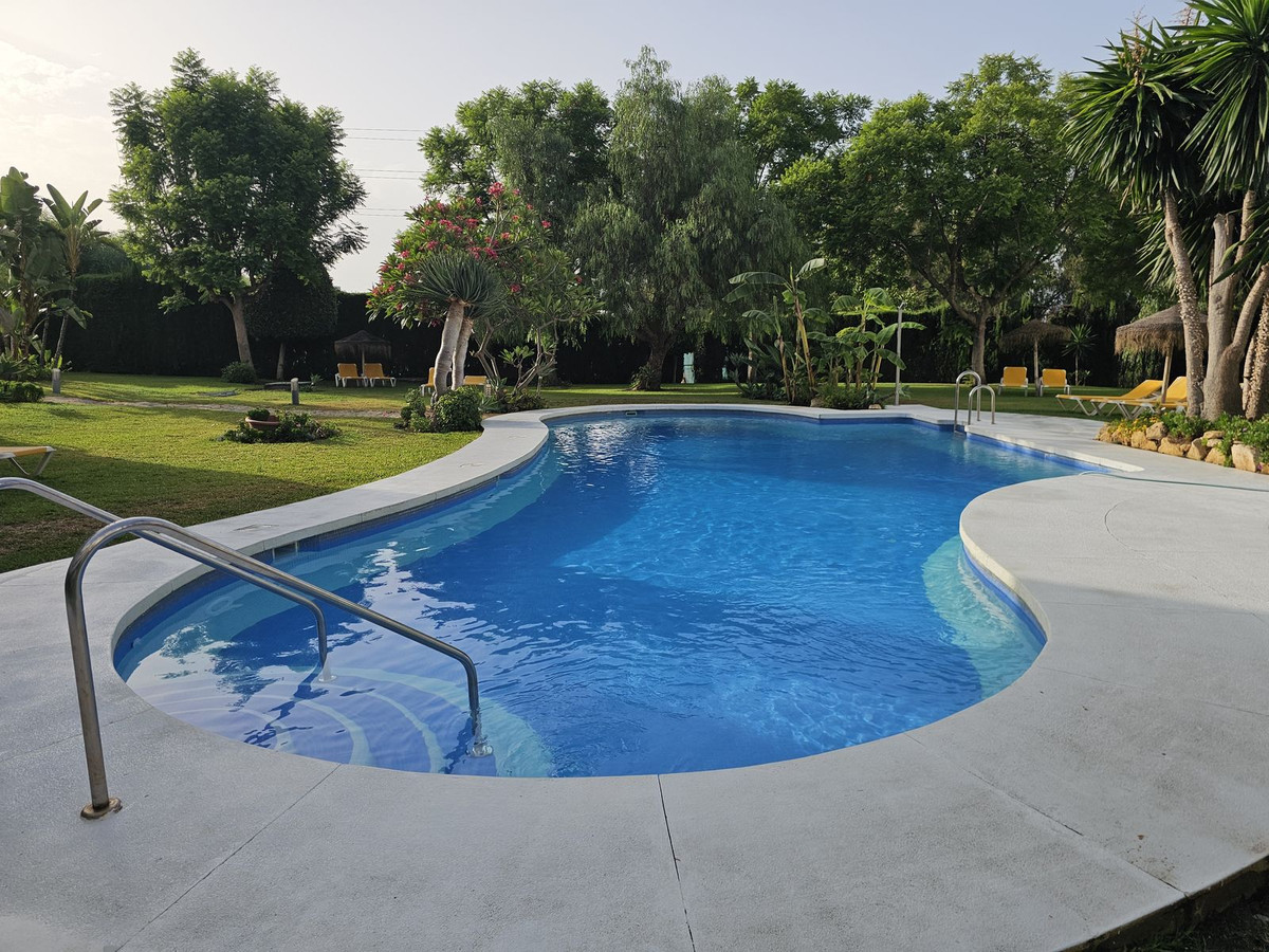 90bd40b53fa468f7d45fe12016d835ea - 2