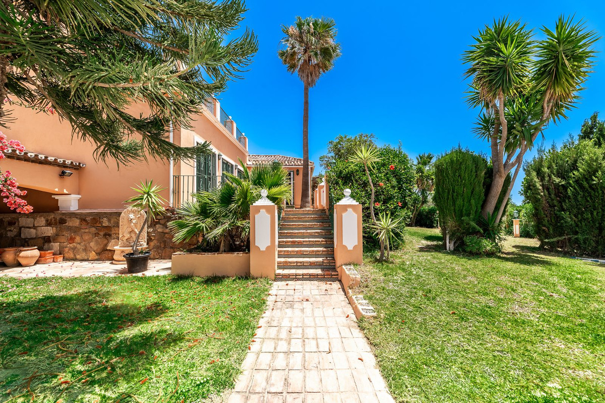 924010a9af008565207e7833fc6495d0 - 21