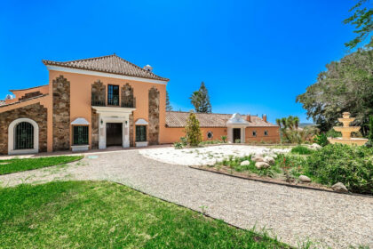 924010a9af008565207e7833fc6495d0 - 27