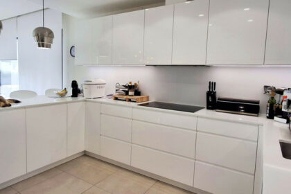 9293c92a0206cae6e98e1022f81150a3 - 8