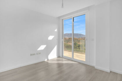 9366be48407099af9164d0c1f58e95c4 - 12