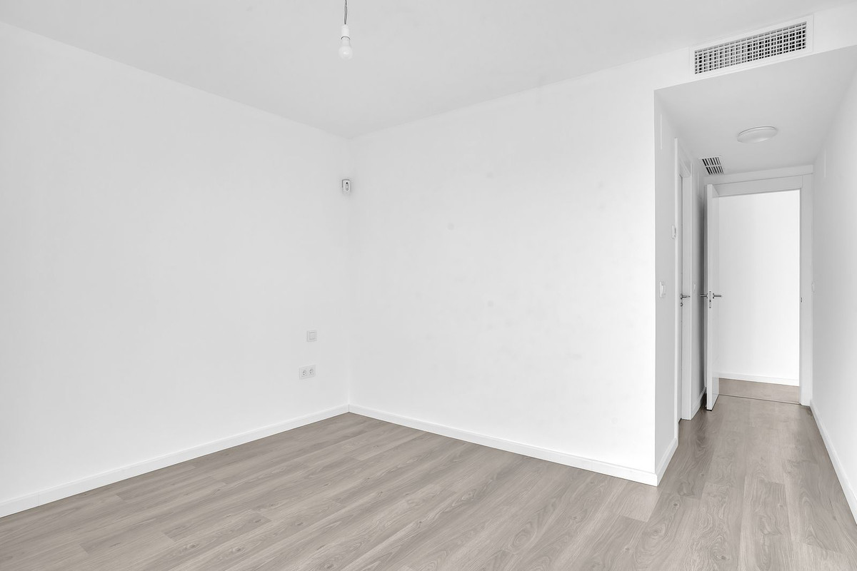 9366be48407099af9164d0c1f58e95c4 - 13