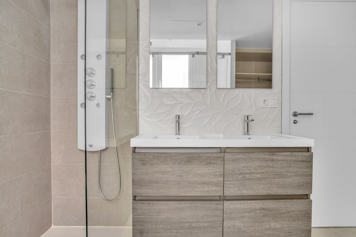 9366be48407099af9164d0c1f58e95c4 - 15