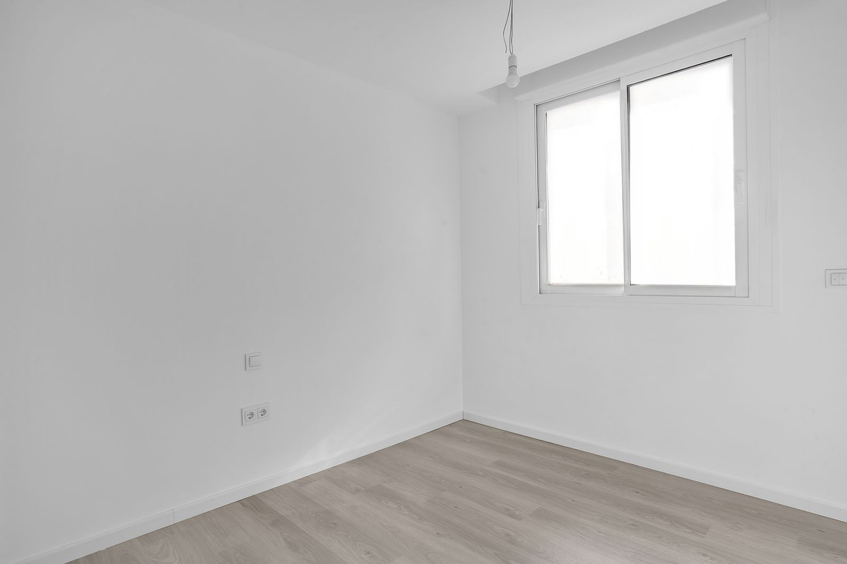 9366be48407099af9164d0c1f58e95c4 - 16