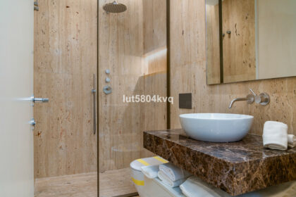 941d919a7c0b28713b73a395eb4ee34c - 28