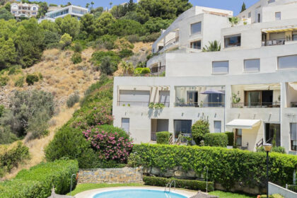 94bc1be3468ea62954068b496678da7c - 11