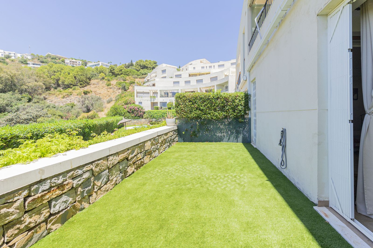 94bc1be3468ea62954068b496678da7c - 52