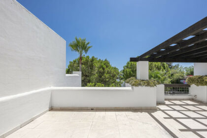 96330111fc688d9171493bbf3efbc707 - 19