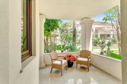 97113704c1b6e32f6a127a2f6817d6a6 - 35