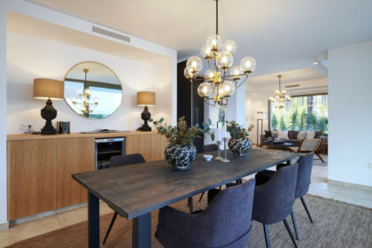 985e6bac08fd04343f2b00b27861d3e6 - 11