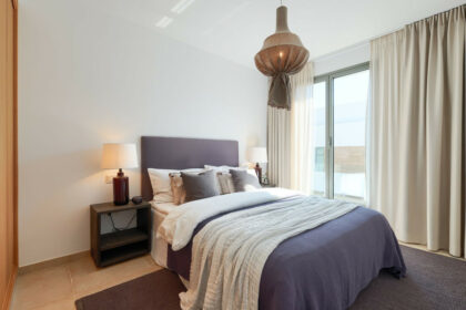 985e6bac08fd04343f2b00b27861d3e6 - 16