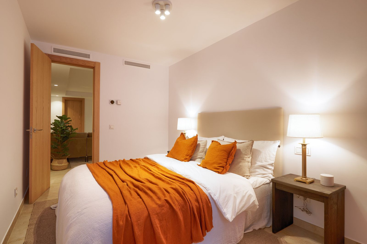 985e6bac08fd04343f2b00b27861d3e6 - 26