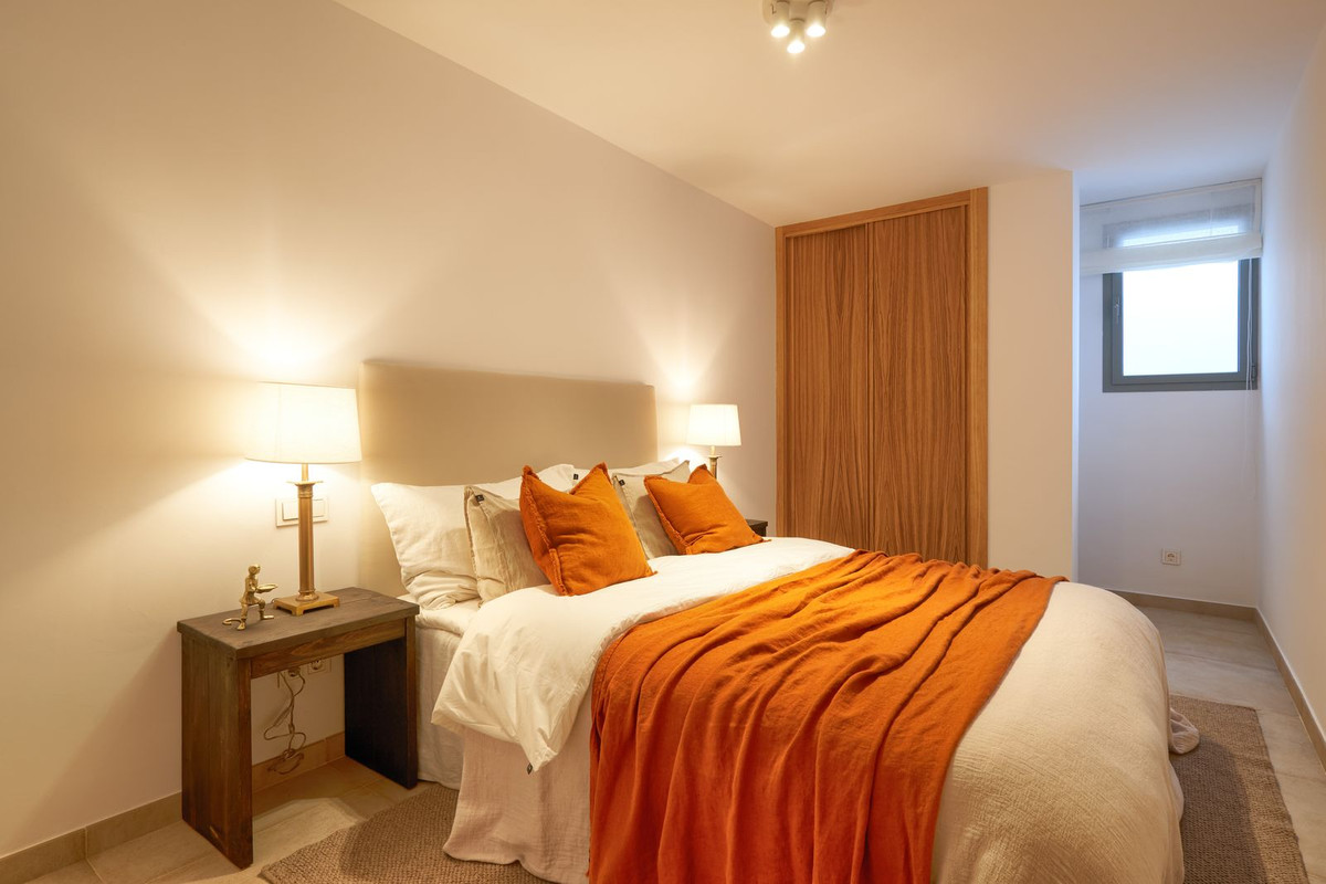 985e6bac08fd04343f2b00b27861d3e6 - 28