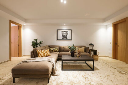 985e6bac08fd04343f2b00b27861d3e6 - 31