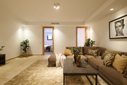 985e6bac08fd04343f2b00b27861d3e6 - 32