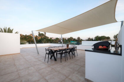 985e6bac08fd04343f2b00b27861d3e6 - 37