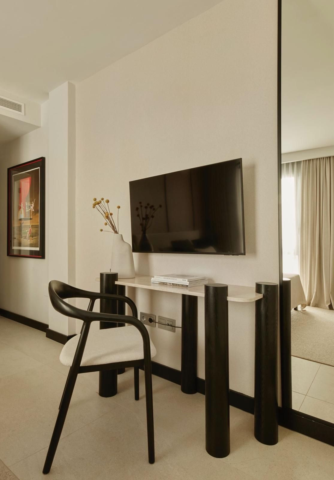 9a741e348d1c4574a30127c4d29f8ffe - 18