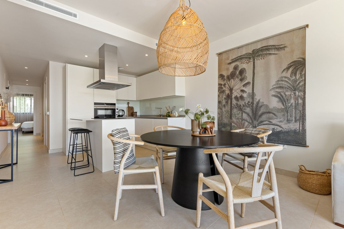 9b9e394861fa0a48387173622bdaea32 - 11