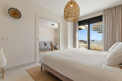 9b9e394861fa0a48387173622bdaea32 - 18