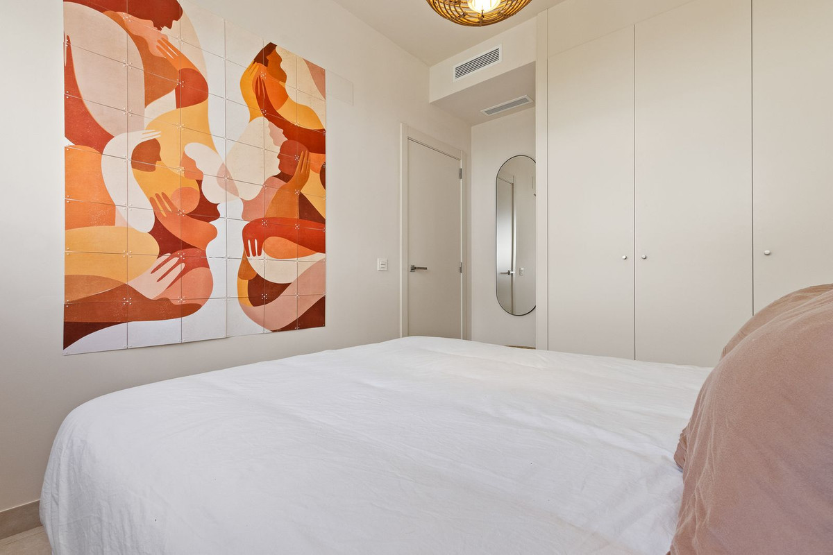 9b9e394861fa0a48387173622bdaea32 - 20