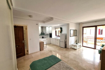 9ba9270a844502f33694eaed5d9af032 - 12