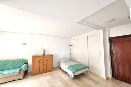 9ba9270a844502f33694eaed5d9af032 - 15