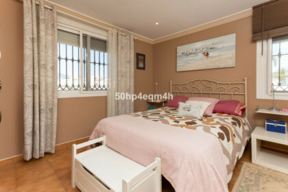 9cbc4b40ed18194660fc7838d8f5719f - 9