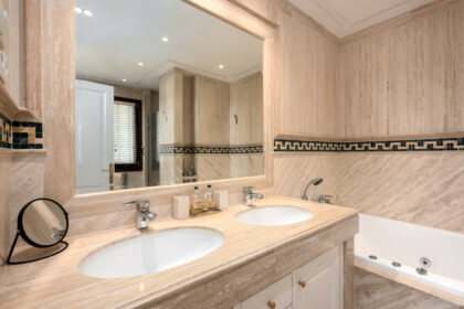 9ce526c0610a4f434b383af50352e176 - 28