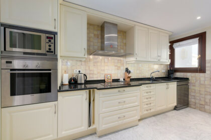 9ce526c0610a4f434b383af50352e176 - 3