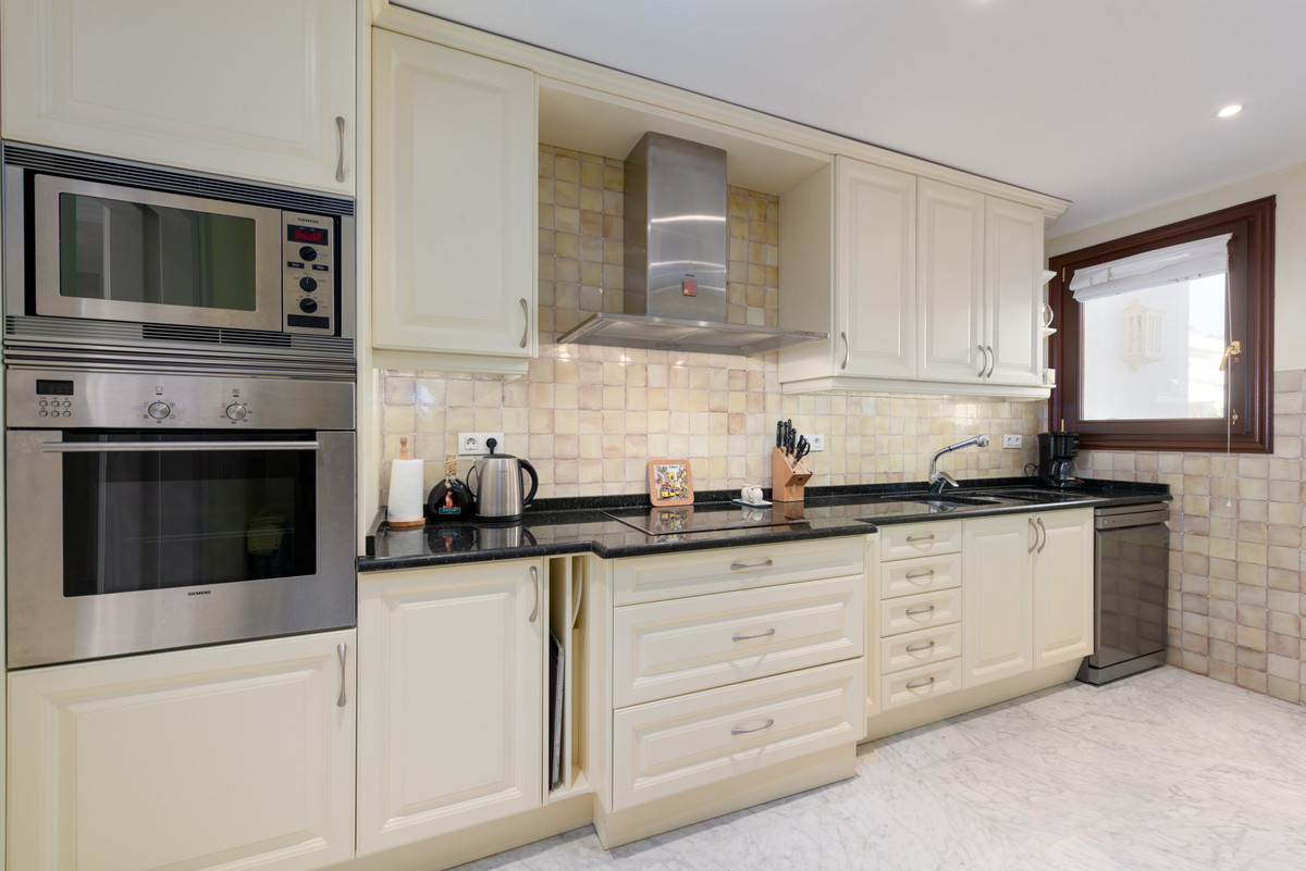 9ce526c0610a4f434b383af50352e176 - 3