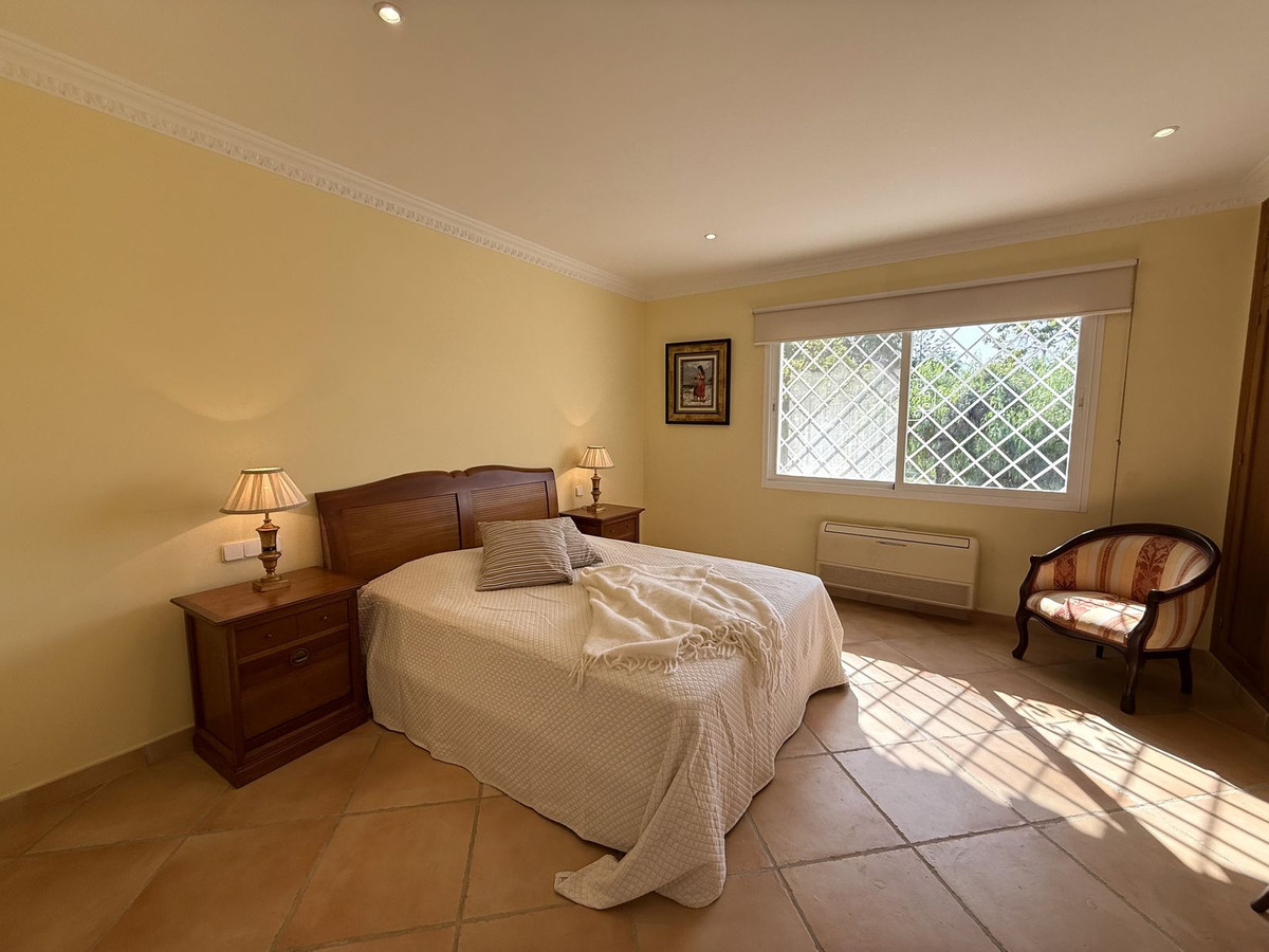 9e2a945aca894c84a71056081cf856ab - 24