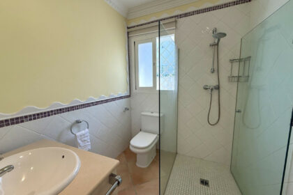 9e2a945aca894c84a71056081cf856ab - 32