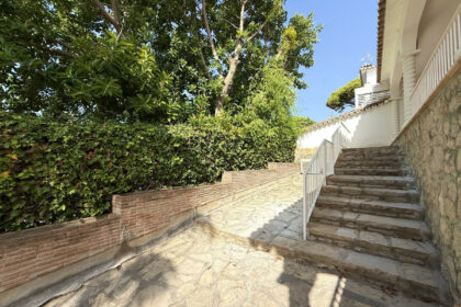 9e2a945aca894c84a71056081cf856ab - 9