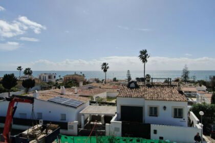 a57e2e0ffde3998050e637a24dcb596a - 16