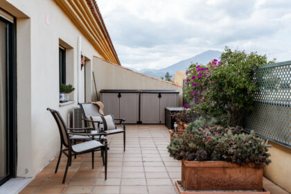 a8406560b1ad6c0cb9125178ace44d2a - 48