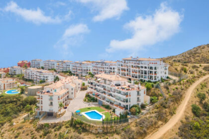 aec0b6641bfb139f56c7ae0bfe056a10 - 1