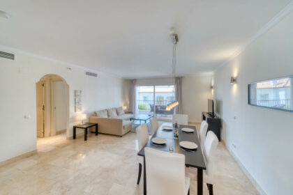 aec0b6641bfb139f56c7ae0bfe056a10 - 14