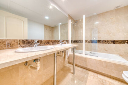 aec0b6641bfb139f56c7ae0bfe056a10 - 29