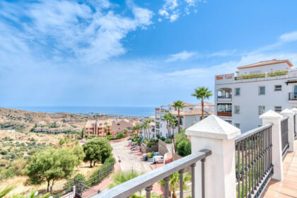 aec0b6641bfb139f56c7ae0bfe056a10 - 35