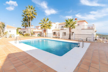 aec0b6641bfb139f56c7ae0bfe056a10 - 37