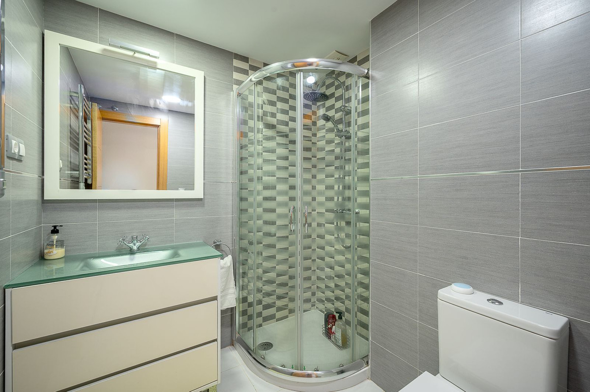 af103b6592c7b6157d8254673d76524d - 11