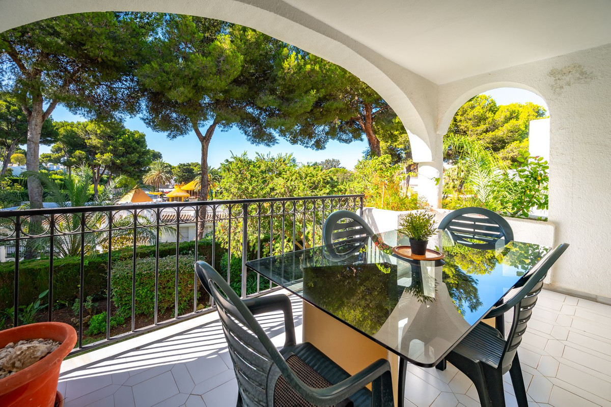 af103b6592c7b6157d8254673d76524d - 17