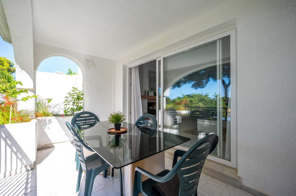 af103b6592c7b6157d8254673d76524d - 18