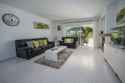 af103b6592c7b6157d8254673d76524d - 3