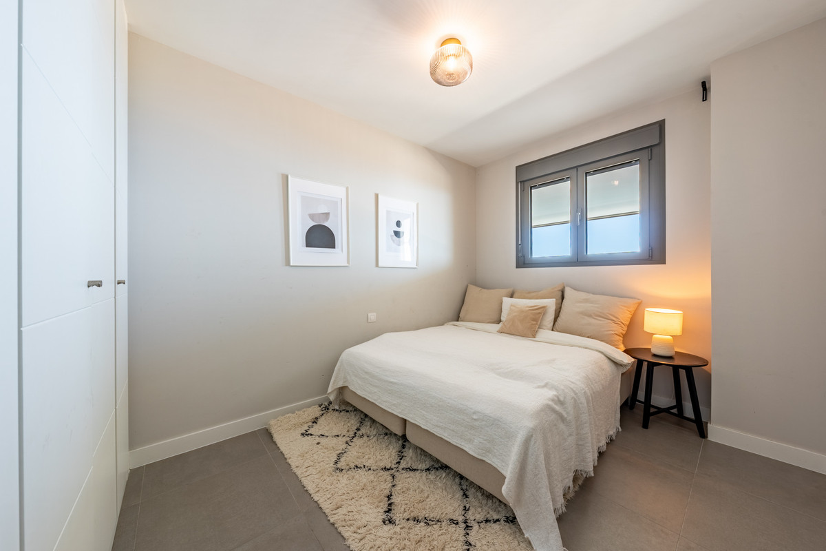 af5af6718da017a180522d1eeb28b1a9 - 15