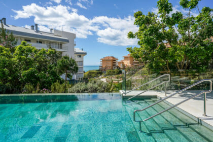 af6c3064c6231113485cd92220073f69 - 24