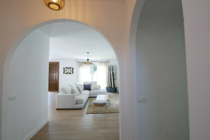 afa81cc2bed43d39068542166ee1ed65 - 12