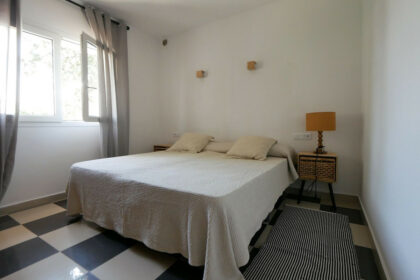 afa81cc2bed43d39068542166ee1ed65 - 16