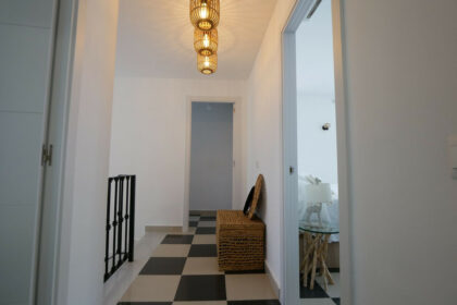 afa81cc2bed43d39068542166ee1ed65 - 18