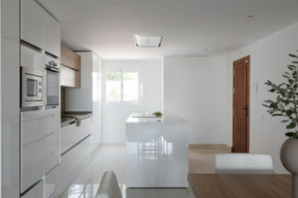 afc6899341abecaec8266a914887898f - 12